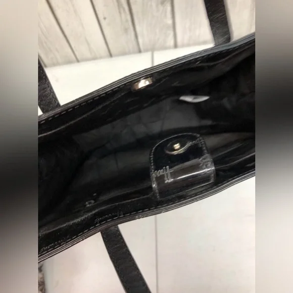 🔵 SALE TODAY ONLY Harrods of London Black Glossy Logo-Tote Bag. - Picture 4 of 5